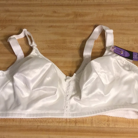 Bali Other - BALI *NWT* Wirefree Bra